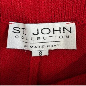 St. John Knit Collection Pants 8 Red Pleated Front. Classic fit. With pockets!